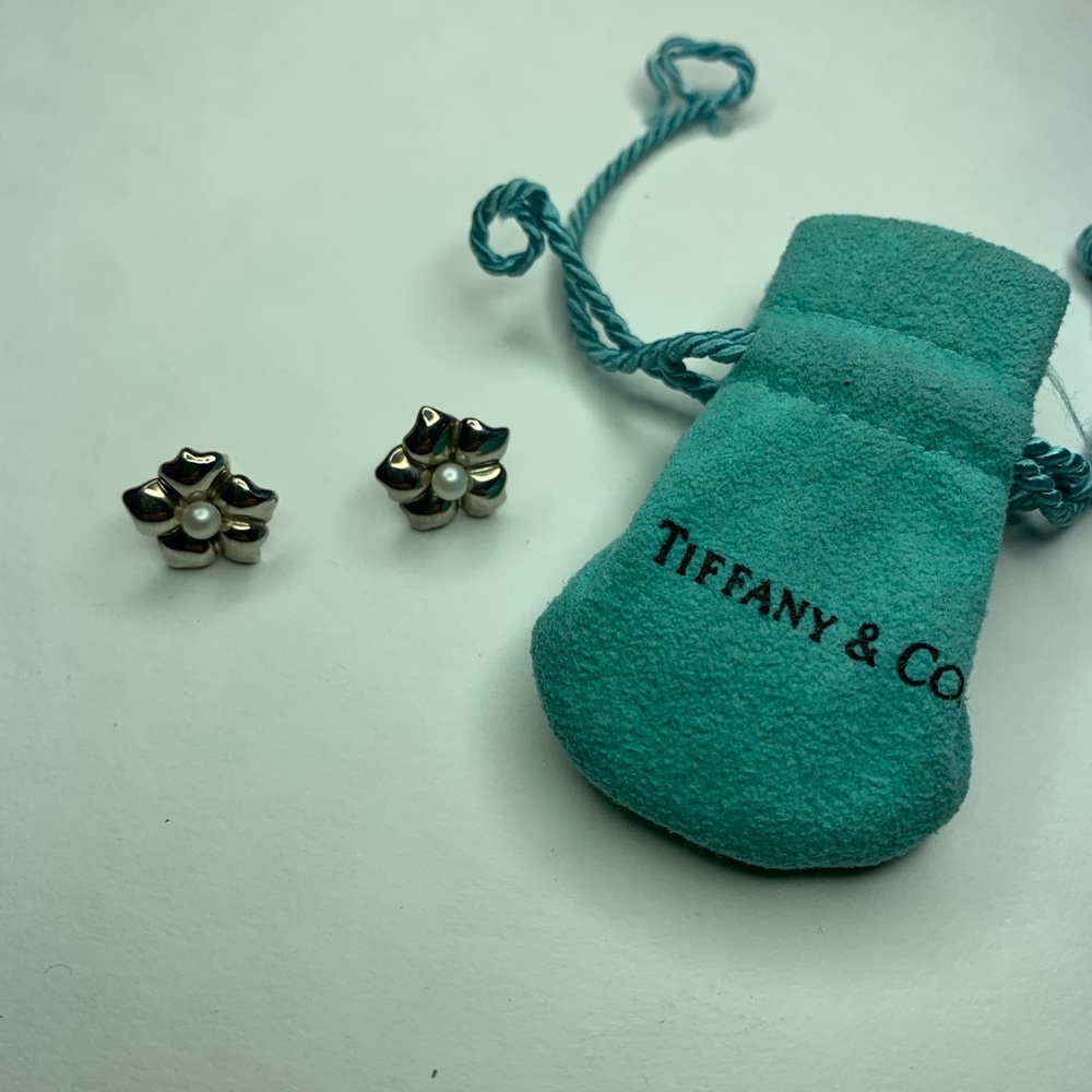 Tiffany silver and pearl earrings